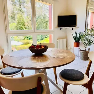 Le Briantais Apartment